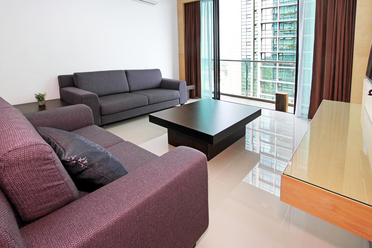 Bernard Holiday Home @ Imperial Suites Kuching Ngoại thất bức ảnh