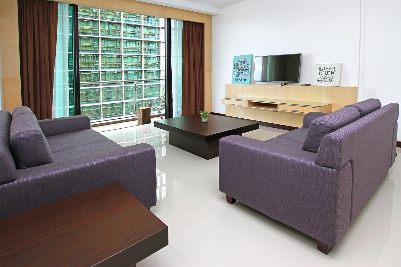 Bernard Holiday Home @ Imperial Suites Kuching Ngoại thất bức ảnh