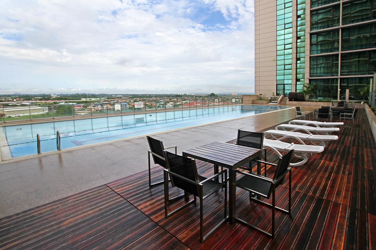 Bernard Holiday Home @ Imperial Suites Kuching Ngoại thất bức ảnh