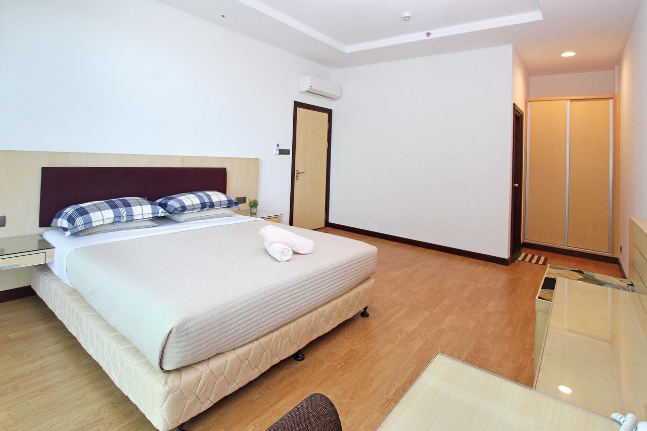 Bernard Holiday Home @ Imperial Suites Kuching Ngoại thất bức ảnh