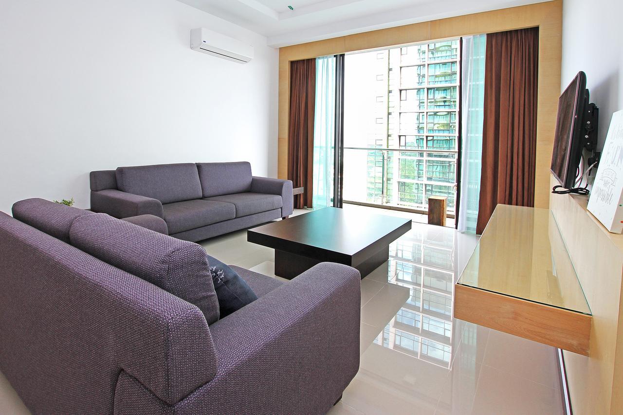 Bernard Holiday Home @ Imperial Suites Kuching Ngoại thất bức ảnh